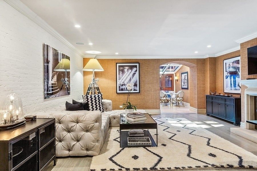 1st image of 20 W 71st St APT 1