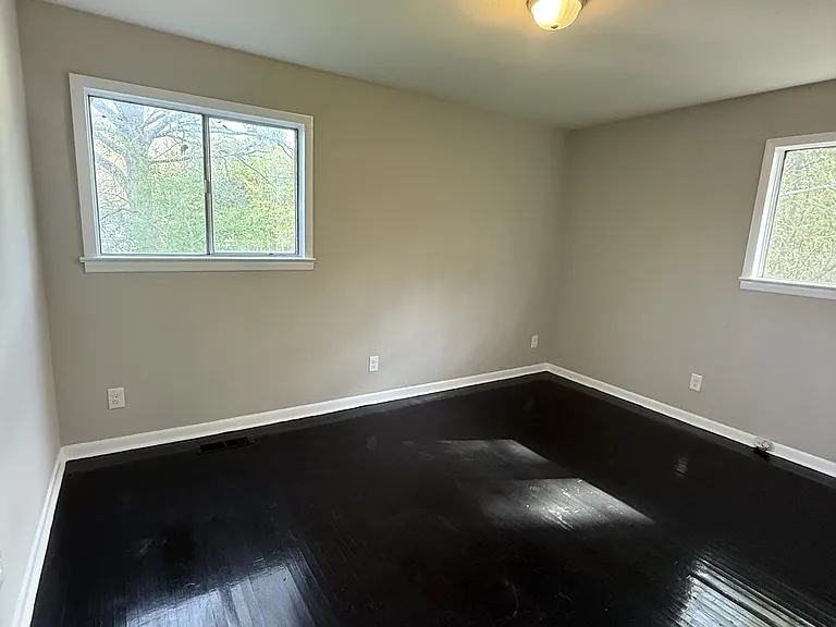 629 Lanett Ave — Photo 8