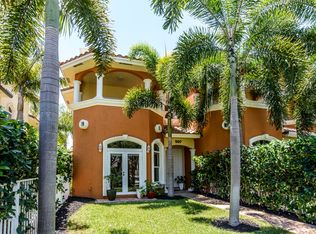 907 NE 17th Way, Fort Lauderdale, FL 33304
