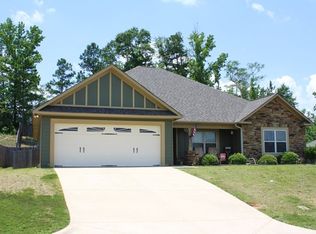 7 Woodchase Dr, Phenix City, AL 36870