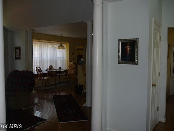 5th image of 4103 Amelia Dr