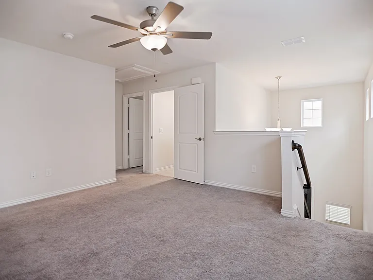 9927 Bates St — Photo 15