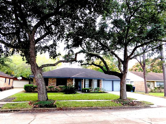 2nd image of 6007 Claridge Dr