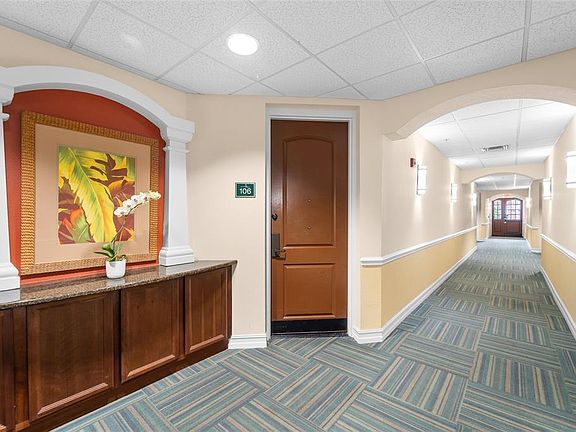 3rd image of 13941 CLUBHOUSE DRIVE #106