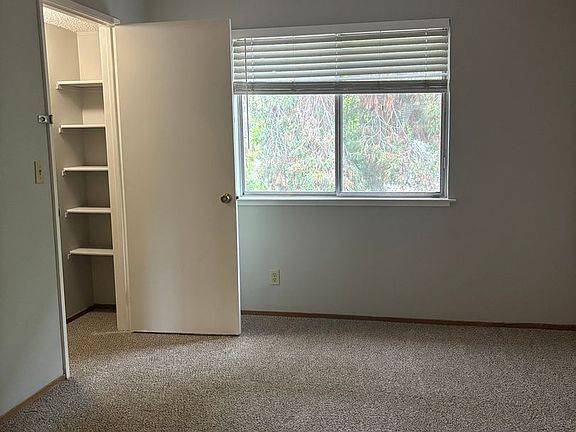 5th image of 796-810 Villa Ave #804