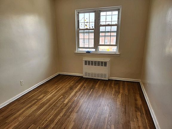 4th image of 2514 77th St