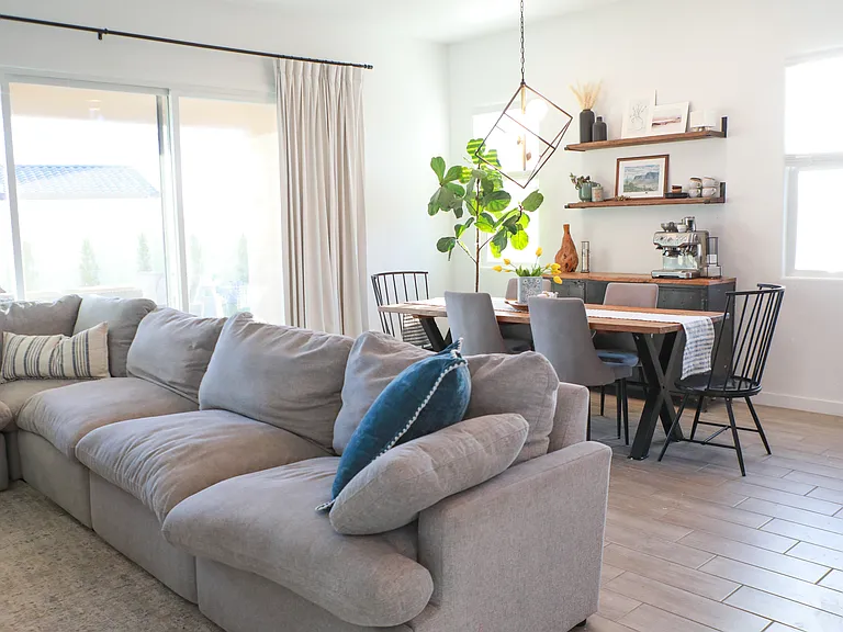 827 W Flatiron Trl — Photo 5