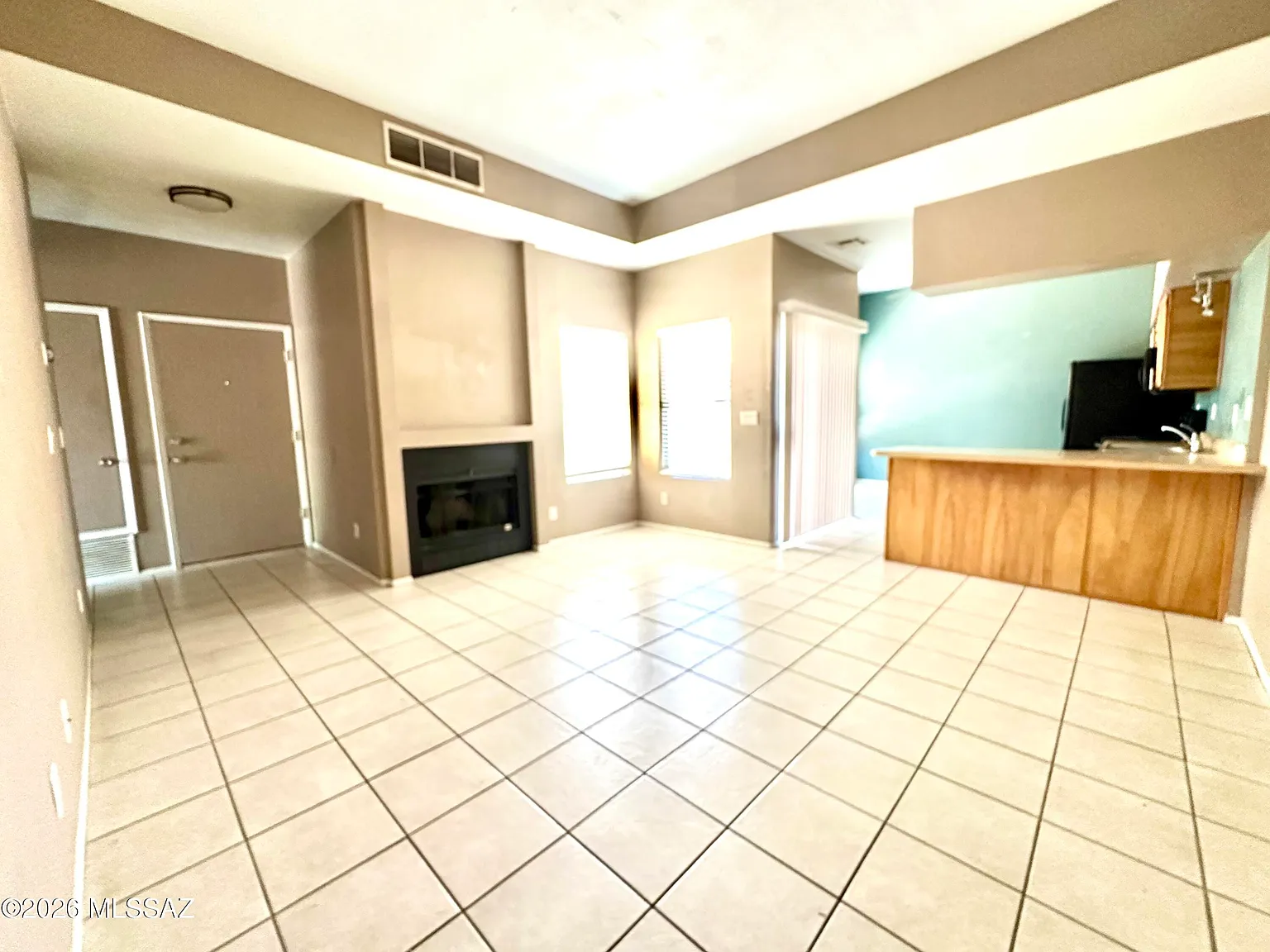 2 bed, 1.5 bath, 880 sqft, $1,445 — Photo 3