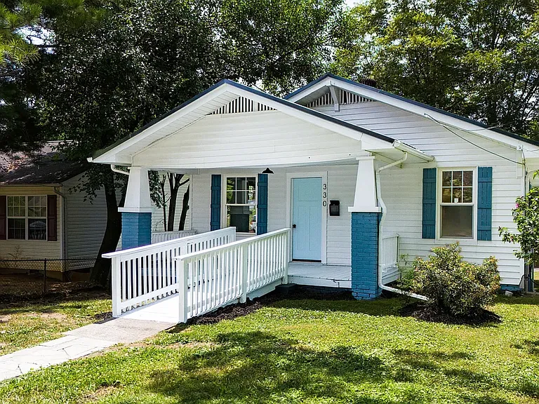 330 Chickamauga Ave — Photo 3