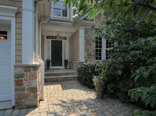 56 Morgan Ln, Basking Ridge, NJ 07920