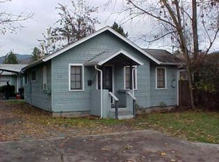 612 SE Riverside Ave, Grants Pass, OR 97526