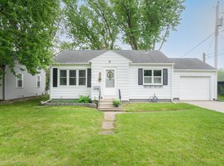 830 Easton Ave, Waterloo, IA 50702