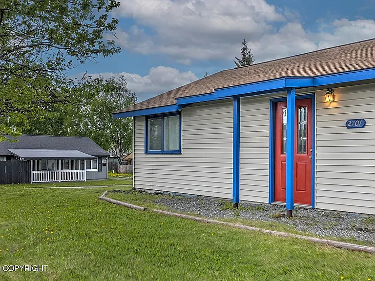 2701 Lake Otis Pkwy — Photo 2
