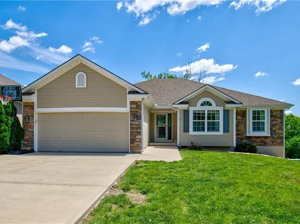 721 SW Joseph Cir, Grain Valley, MO 64029