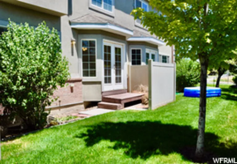 269 E Sunshine Dr #269-8 — Photo 22