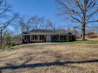 922 Shellie Dr, Clarksville, TN 37043