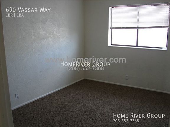 4th image of 690 Vassar Way