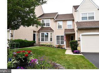 318 Country Club Dr, Lansdale, PA 19446