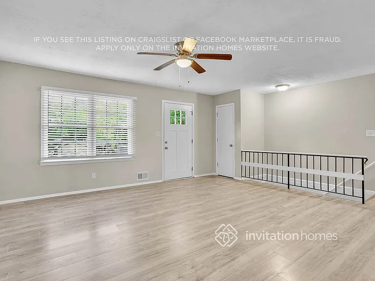 4891 Lehigh Dr — Photo 7