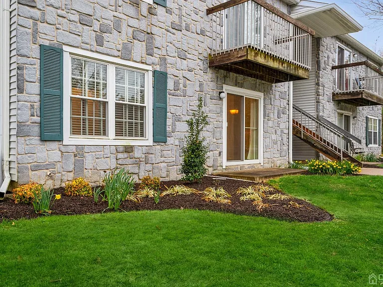 101 Quince Ct — Photo 19