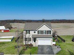 8418 Diamond Run Ct, Seven Valleys, PA