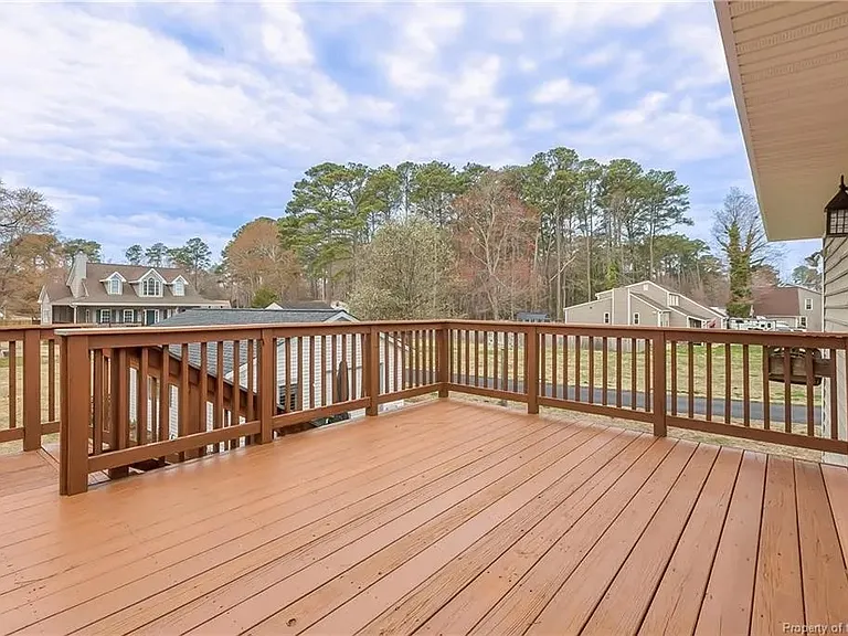 617 Dandy Loop Rd — Photo 3