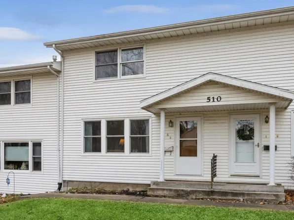 510 W 3rd St APT 4, Muscatine, IA 52761