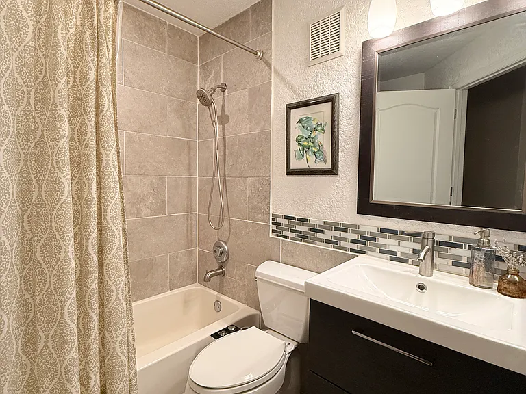 8104 Elk Ln — Photo 6