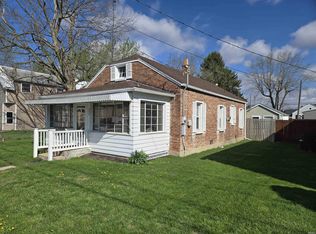 904 W State St, Albany, IN
