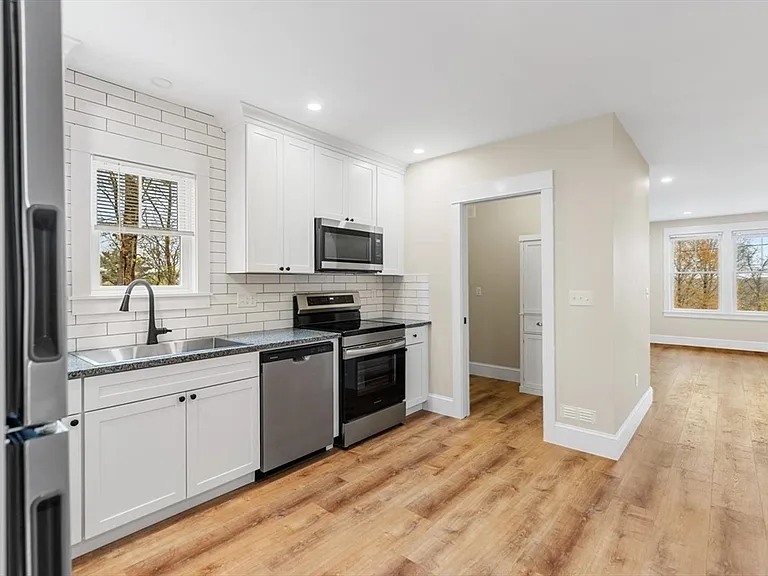 26 Lyndale Ave #2 — Photo 9