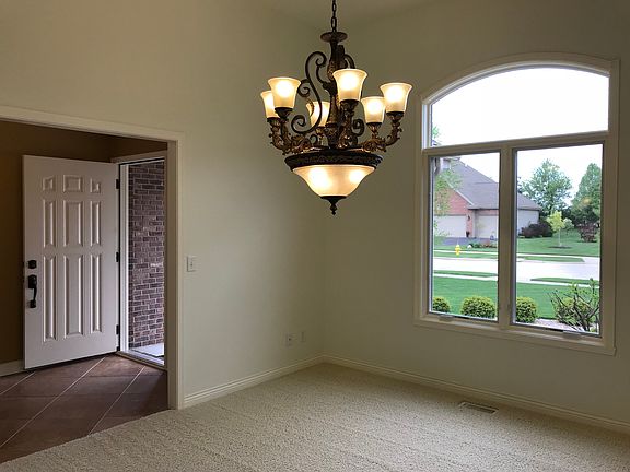 5th image of 6099 Sweet Grass Dr