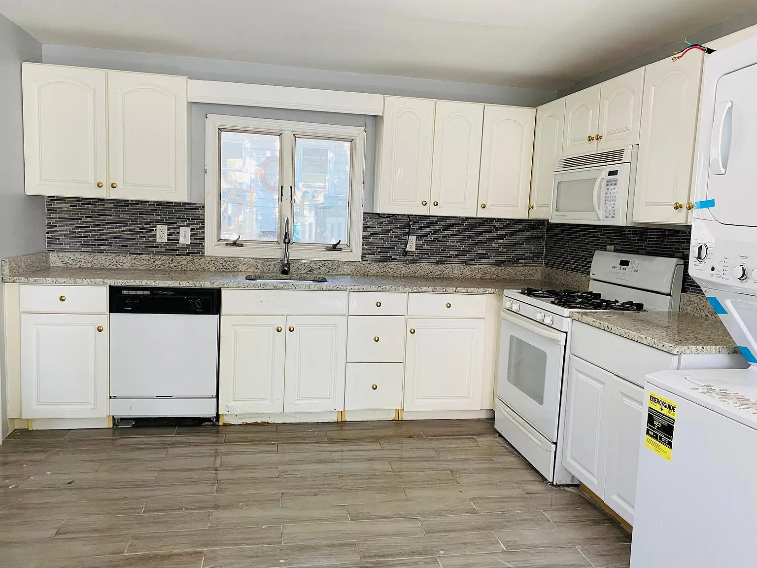 14 York St — Photo 4