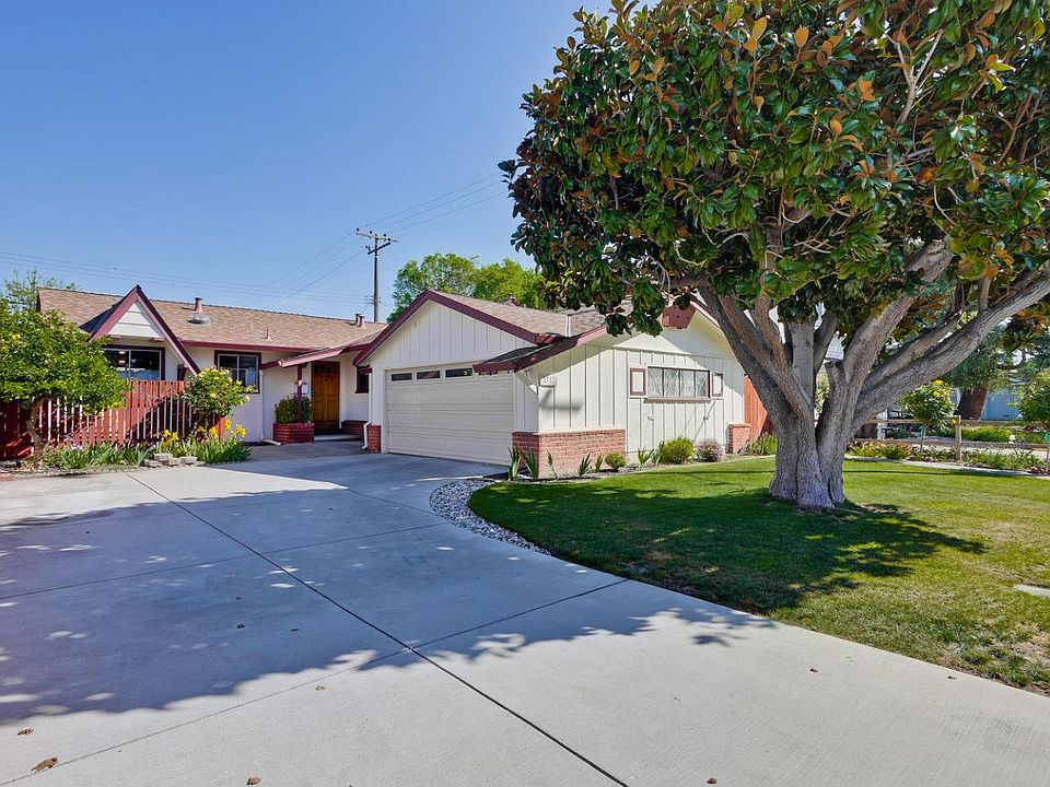 1st image of 2717 Donovan Ave