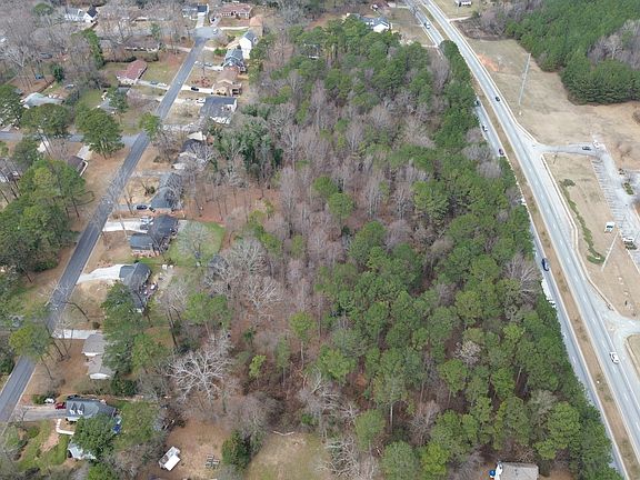 4th image of 2424 Rockbridge Rd