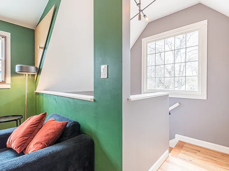140 Pearl St SE — Photo 20