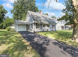 17 Babcock Ln, Willingboro, NJ 08046