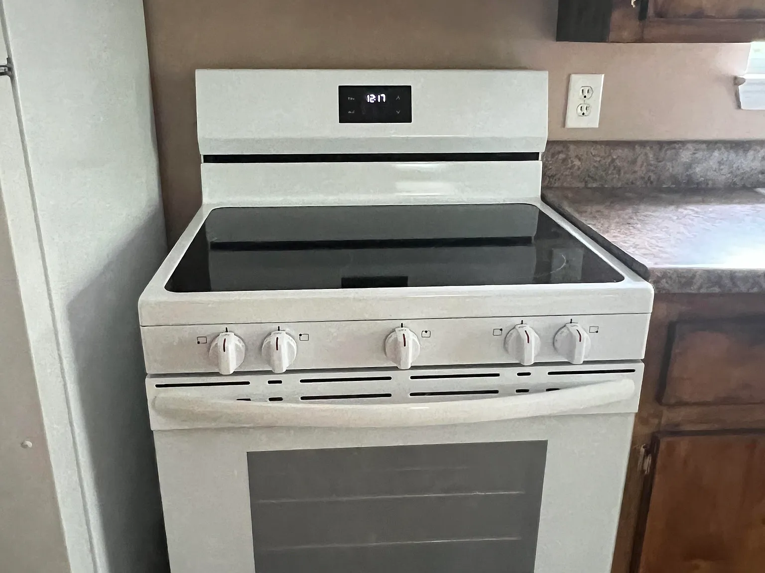 200 England Dr Unit 1 — Photo 4