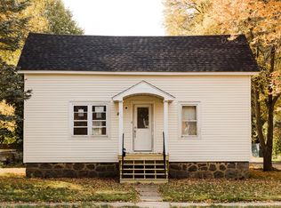 715 8th Ave, Antigo, WI 54409