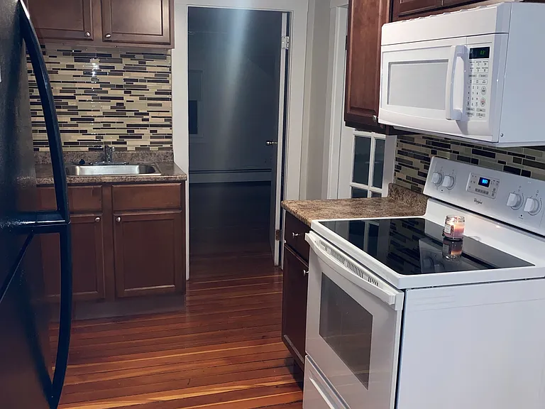 99 Merrill St #2 — Photo 3