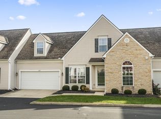 612 Foxdale Pl, Powell, OH 43065