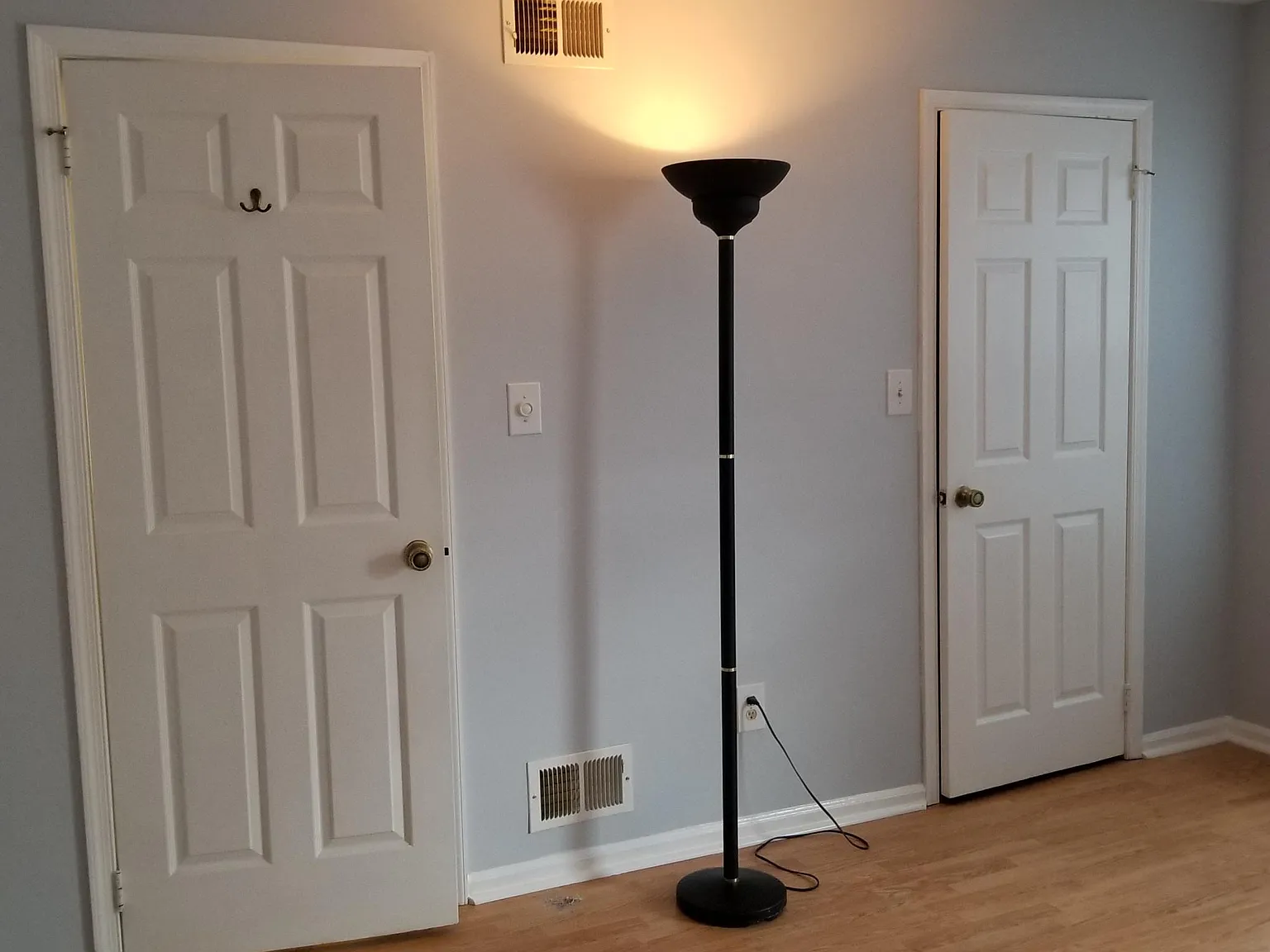 1910 Woodbridge Commons Way — Photo 4