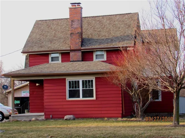 9870 Main St, Clarence, NY 14031