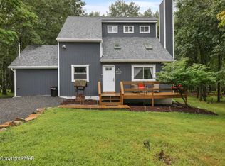 176 Sassafras Rd, Albrightsville, PA 18210