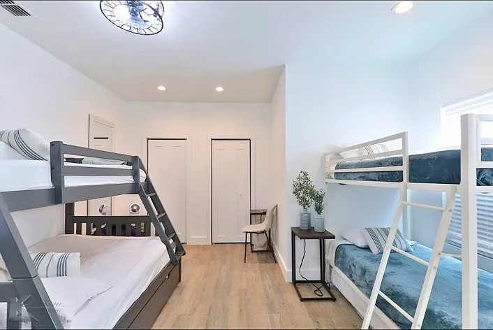525 E North 18th St — Photo 6