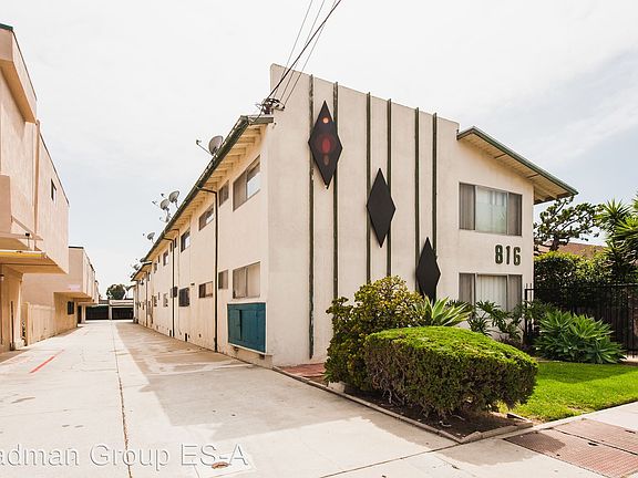 3rd image of 816 Victor Ave APT 8