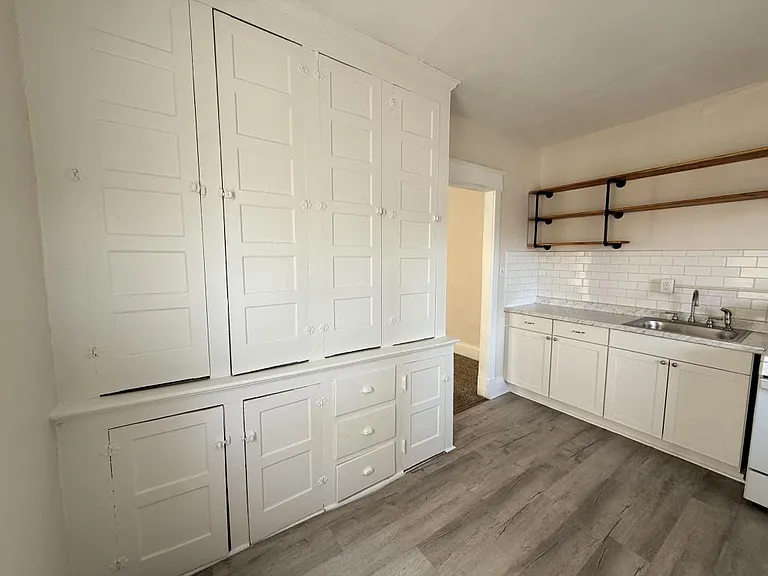 320 Taylor Ave #3 — Photo 16