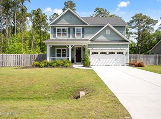 220 Canter Crest Rd, Hampstead, NC 28443