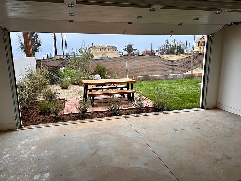 406 Beirut Ave — Photo 24