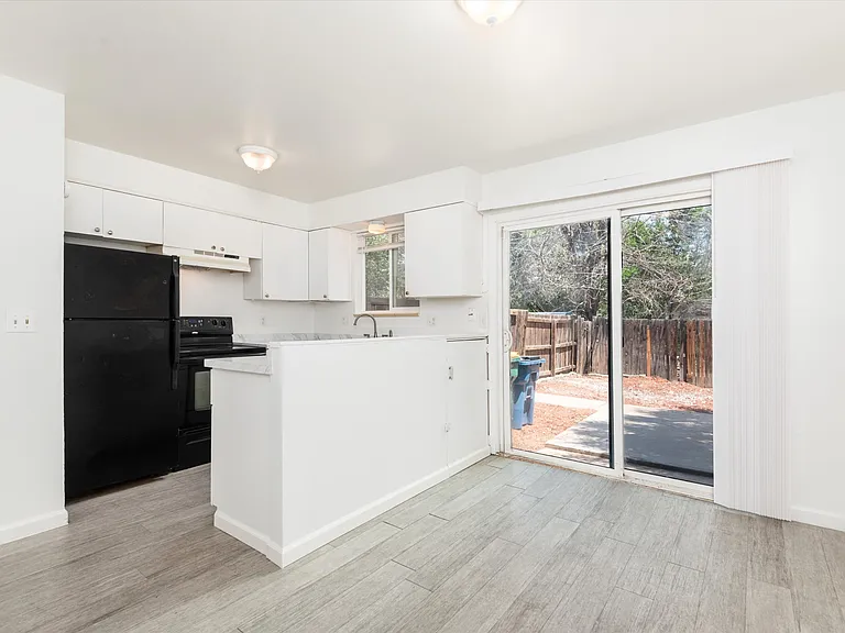 2280 Billings St — Photo 8