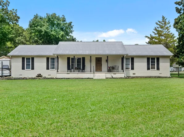 1117 W Main St, Austin, AR 72007